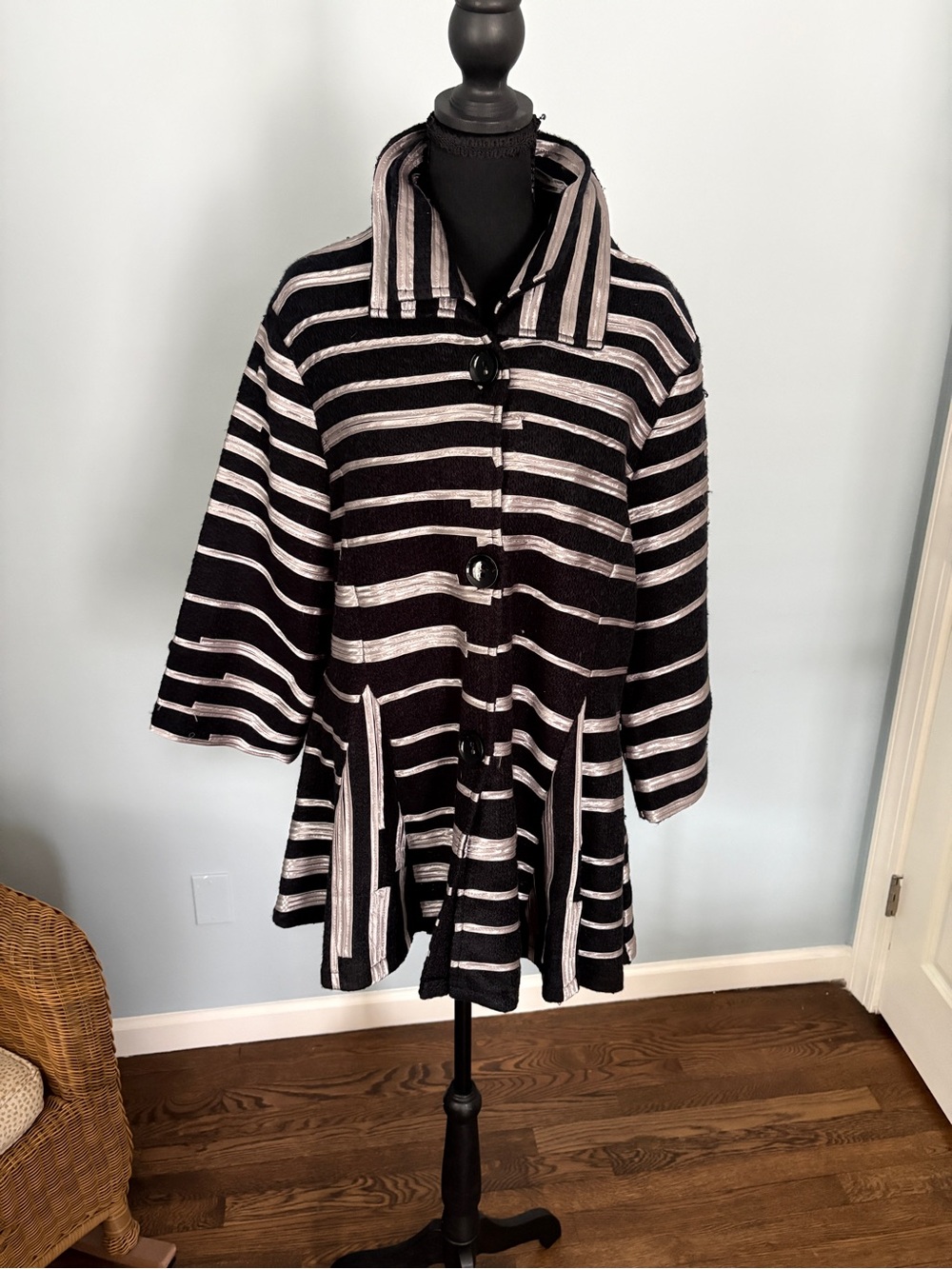 Damee - Metallic Silver Striped Black & White Button-Front Knit Jacket